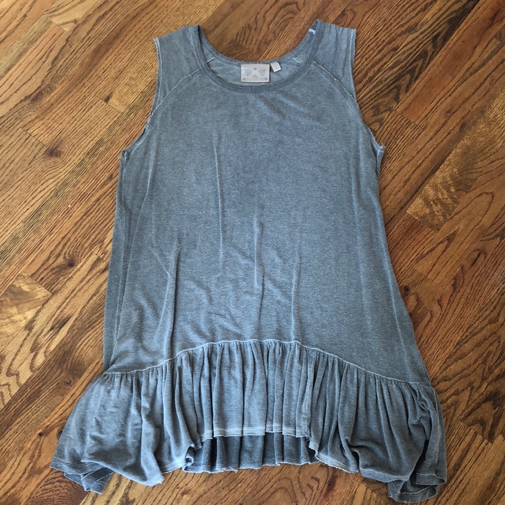 Dantelle Ruffle Hem Shirt - Size S